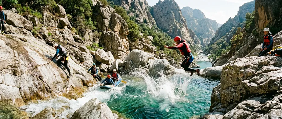 Aventures en eaux vives en Corse: rafting et canyoning