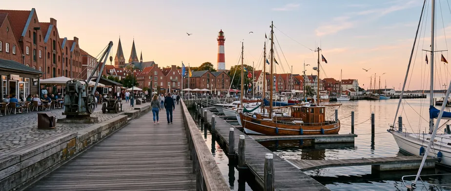 Hafenromantik an der Ostsee entspannt erleben Hafenromantik an der Ostsee entspannt erleben