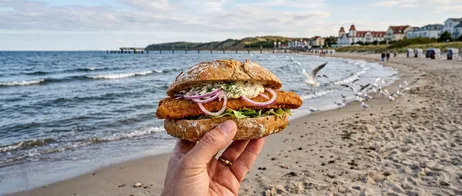 Fish sandwiches on the Baltic Sea: coastal flavor in a bun