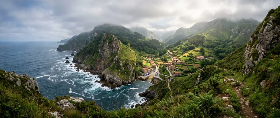 Asturias: paraíso natural verde en el norte de España