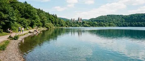 Laacher See om sommeren: Vandring, cykling og roning